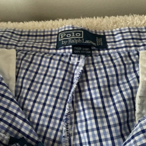 Polo shorts - Picture 2 of 2